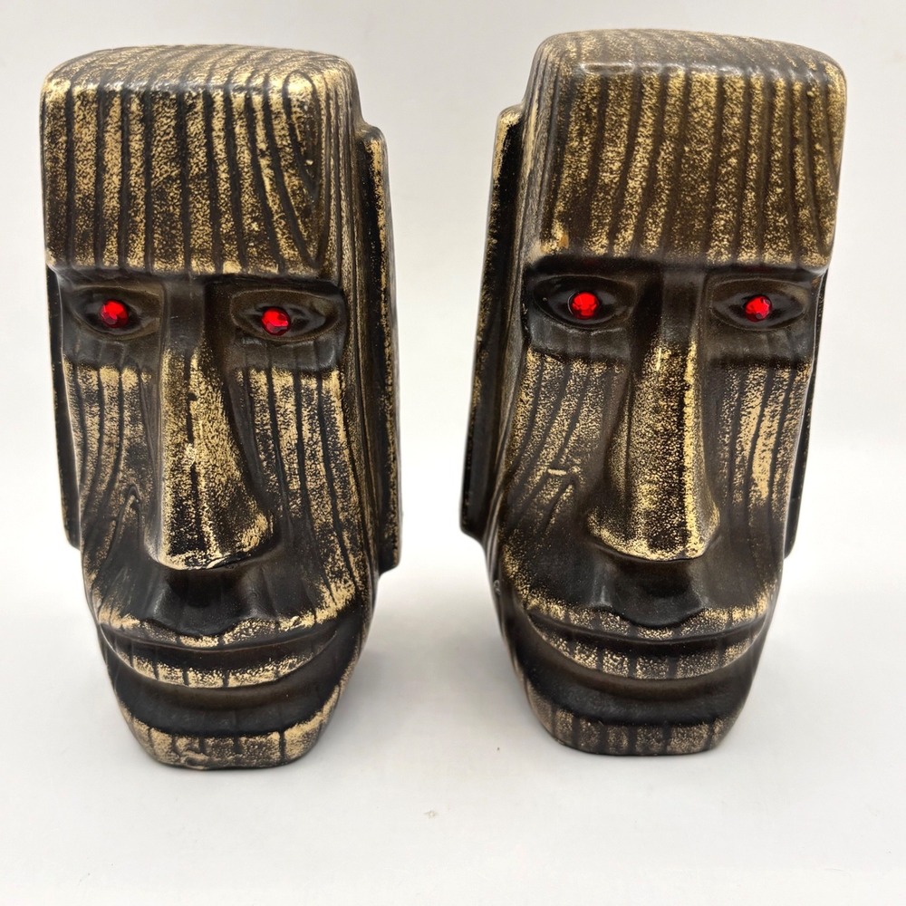 Vintage Moai Tiki Head Salt Pepper Shakers Rhinestone Eyes Ceramic Wood Grain